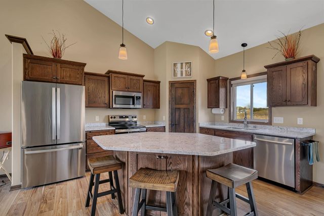 1704 Knottingham Drive, Sartell, MN 56377