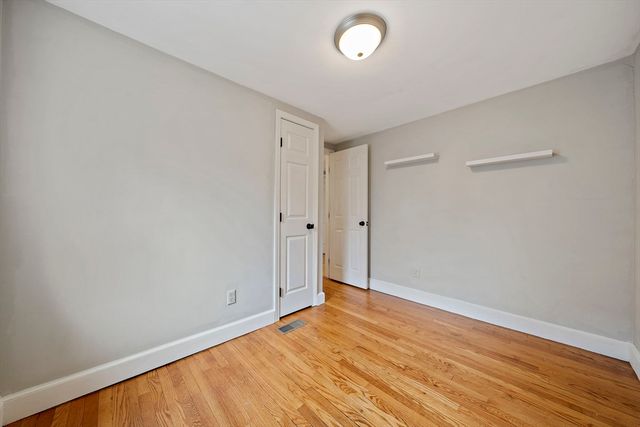 560 Pond St, Weymouth, MA 02190