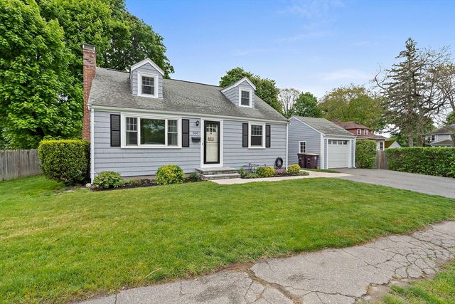 560 Pond St, Weymouth, MA 02190