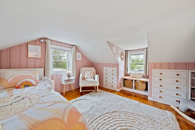 560 Pond St, Weymouth, MA 02190