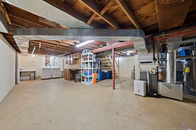560 Pond St, Weymouth, MA 02190
