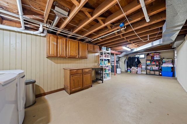 560 Pond St, Weymouth, MA 02190