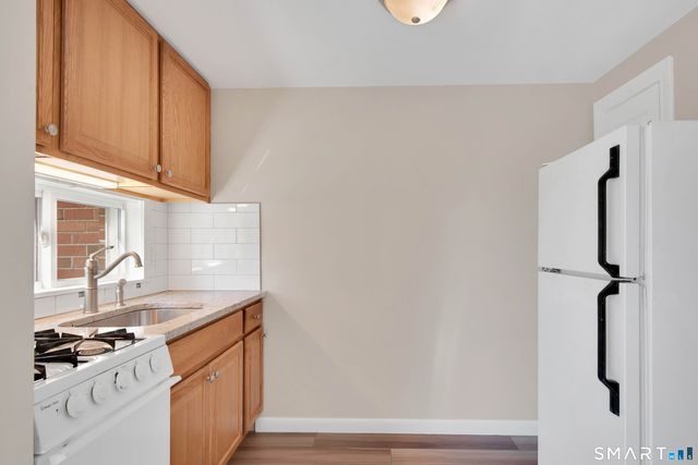 353A Main Street 204, East Hartford, CT 06118