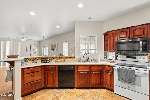9750 N MONTEREY Drive 63, Fountain Hills, AZ 85268
