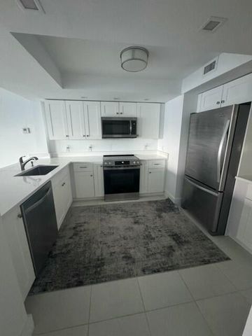 3000 E SUNRISE Boulevard 17F, Fort Lauderdale, FL 33304