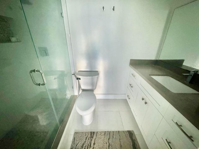 3000 E SUNRISE Boulevard 17F, Fort Lauderdale, FL 33304