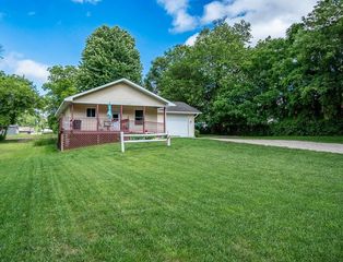 38 N Elm Street, Hesperia Vlg, MI 49421