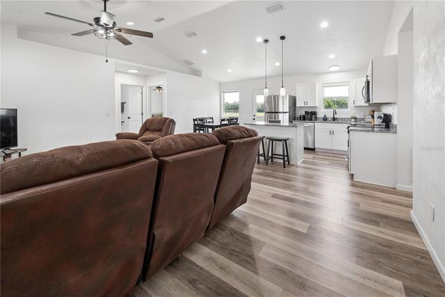 21411 NW 209TH TERRACE, High Springs, FL 32643