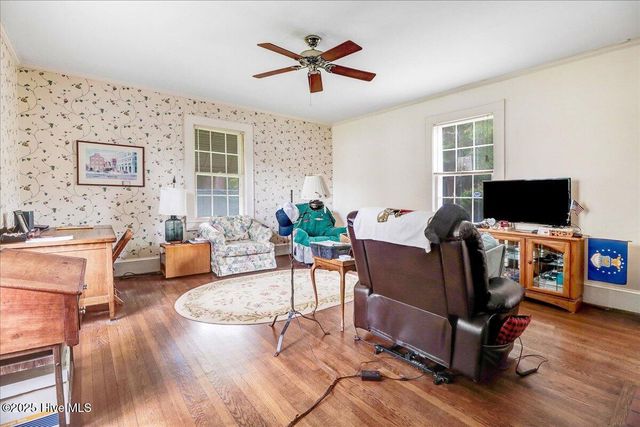 206 Summit Avenue, Kinston, NC 28501