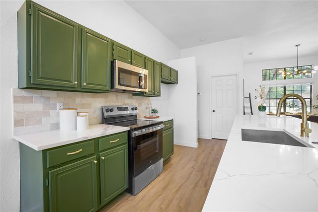 621 Drexel Drive, Grapevine, TX 76051