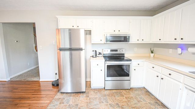 1055 Twelve Oaks Drive, Lawrenceburg, KY 40342