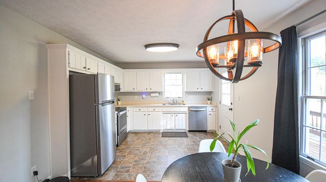 1055 Twelve Oaks Drive, Lawrenceburg, KY 40342