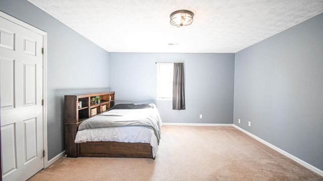 1055 Twelve Oaks Drive, Lawrenceburg, KY 40342