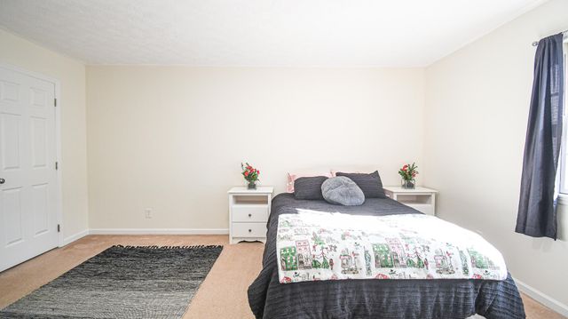 1055 Twelve Oaks Drive, Lawrenceburg, KY 40342