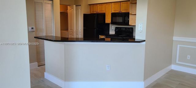 2032 Alta Meadows Ln 1111, Delray Beach, FL 33444