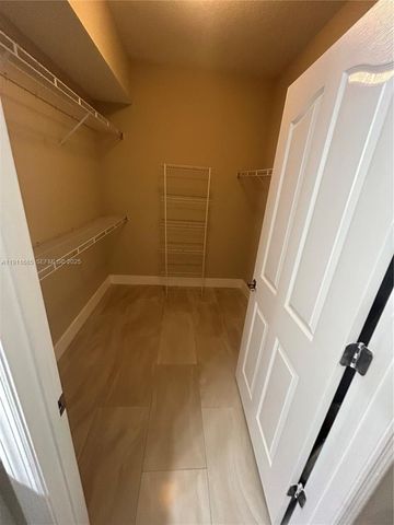 2032 Alta Meadows Ln 1111, Delray Beach, FL 33444