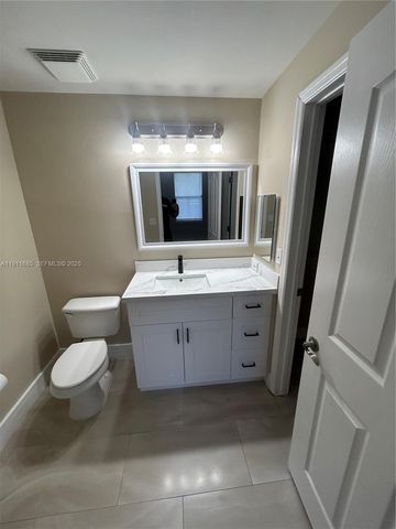 2032 Alta Meadows Ln 1111, Delray Beach, FL 33444