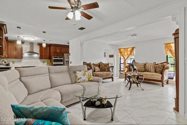 6005 GUMWOOD Drive, Jacksonville, FL 32277