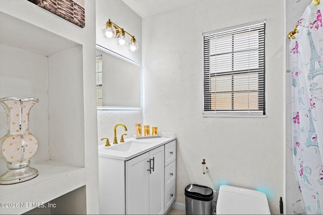 6005 GUMWOOD Drive, Jacksonville, FL 32277