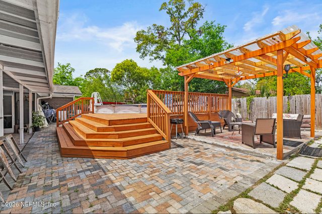 6005 GUMWOOD Drive, Jacksonville, FL 32277