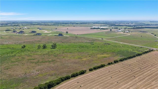 933 Rosenthal Parkway, Lorena, TX 76655