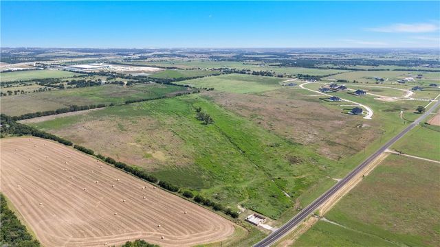 933 Rosenthal Parkway, Lorena, TX 76655