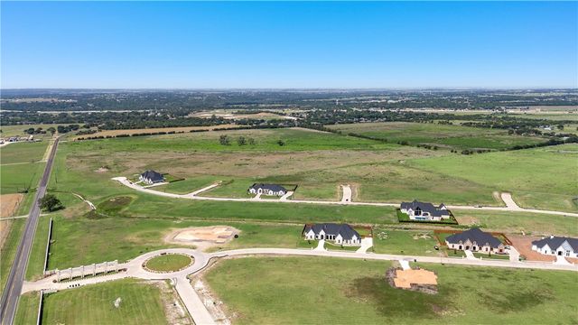 933 Rosenthal Parkway, Lorena, TX 76655