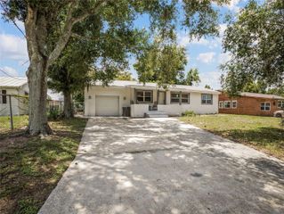 208 E WINTHROP STREET, Avon Park, FL 33825
