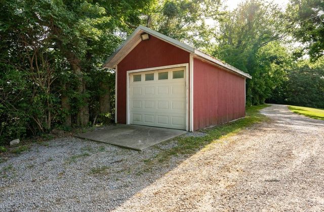 1166 Barnes Rd, Antioch, TN 37013