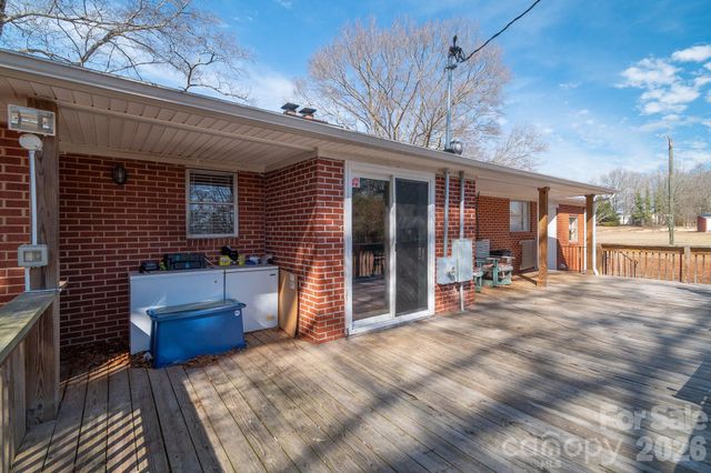 1099 S Potter Road, Lancaster, SC 29720