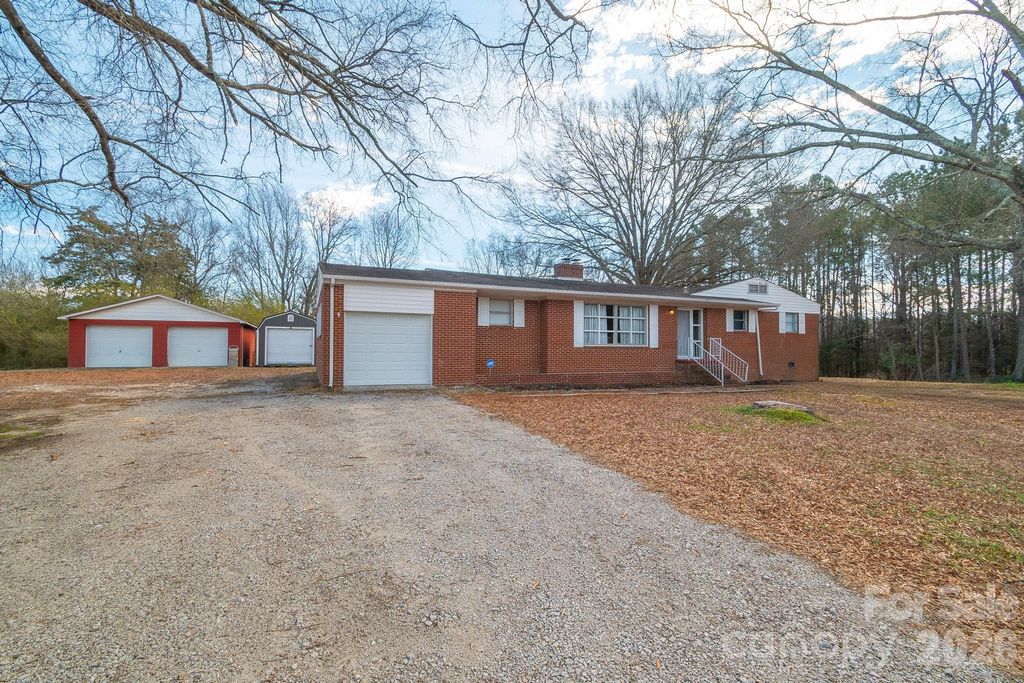 1099 S Potter Road, Lancaster, SC 29720