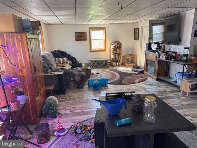 304 E MAHANOY AVE, Girardville, PA 17935