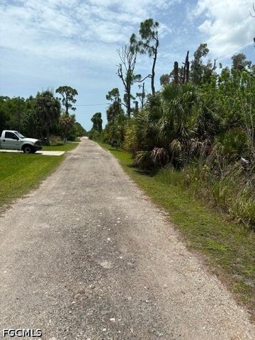3563 Snow Bird LN, St James City, FL 33956