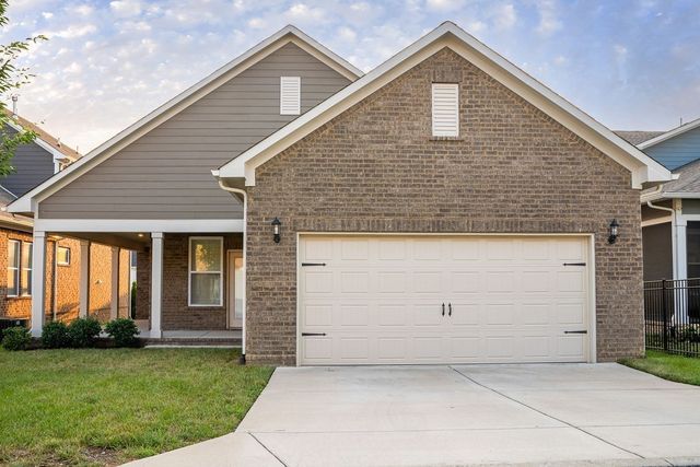 279 Tanglewood Lane, Hendersonville, TN 37075