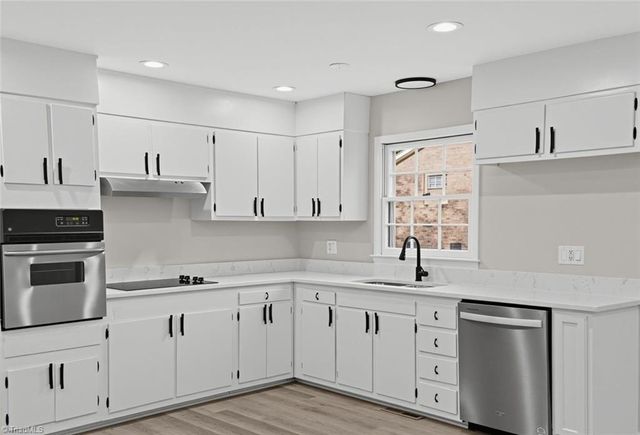 2110 Kylemore Drive, Greensboro, NC 27406