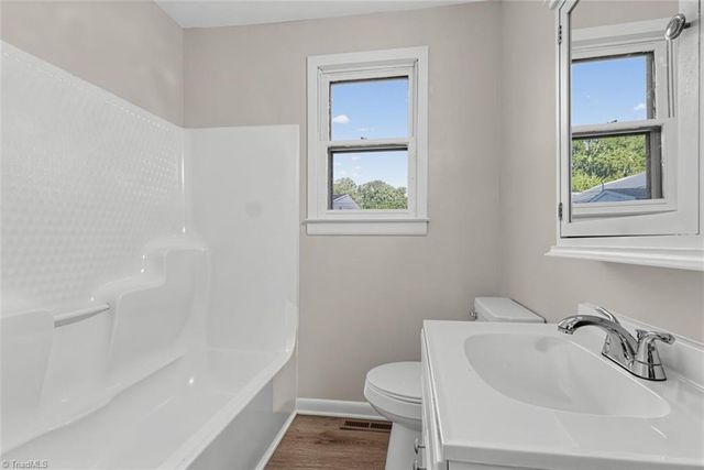 2110 Kylemore Drive, Greensboro, NC 27406
