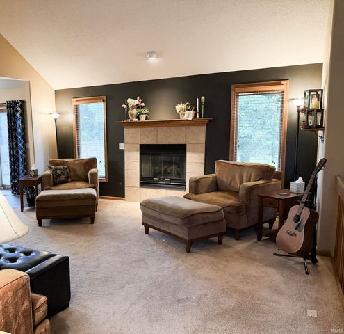 9418 Greyhawk Drive, Fort Wayne, IN 46835