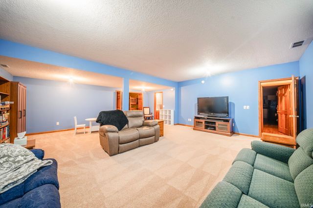 9418 Greyhawk Drive, Fort Wayne, IN 46835