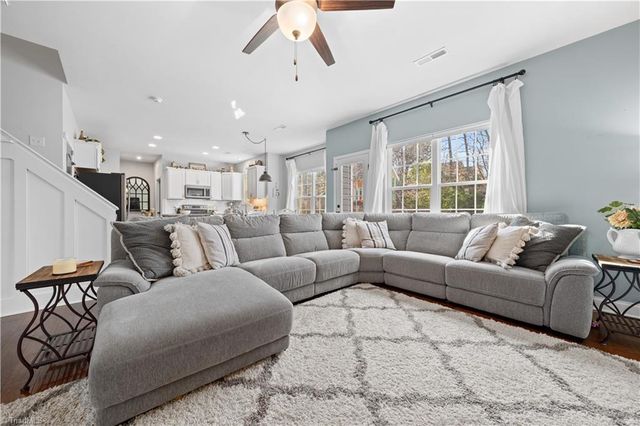 4484 River Gate Drive, Clemmons, NC 27012