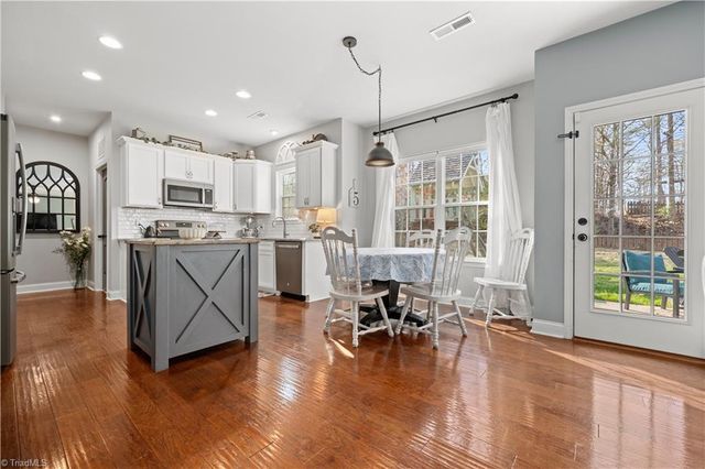 4484 River Gate Drive, Clemmons, NC 27012