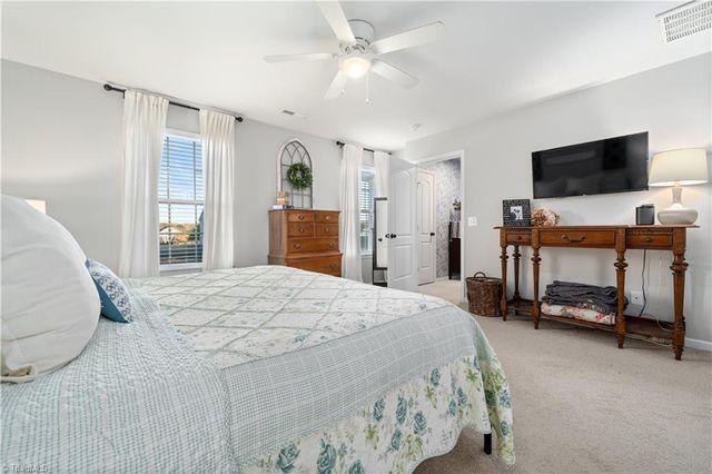 4484 River Gate Drive, Clemmons, NC 27012