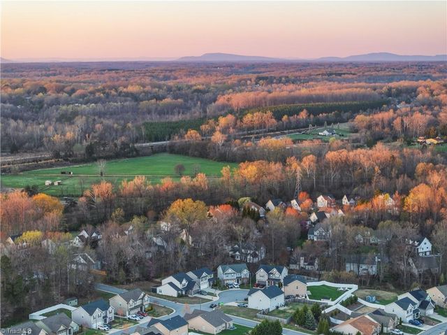 4484 River Gate Drive, Clemmons, NC 27012