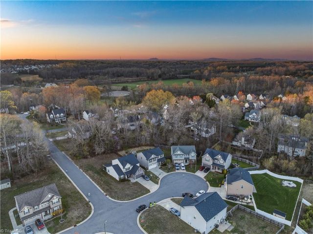 4484 River Gate Drive, Clemmons, NC 27012