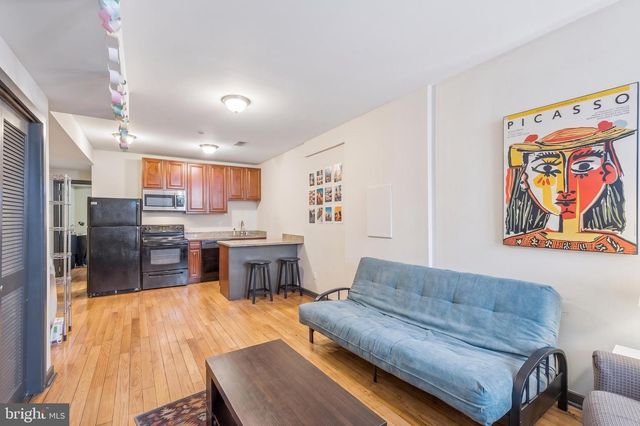 1916 N 17TH ST, Philadelphia, PA 19121