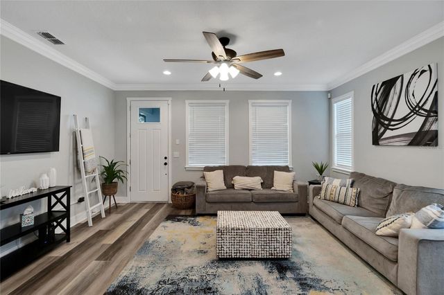 3002 E 38TH AVENUE, Tampa, FL 33610