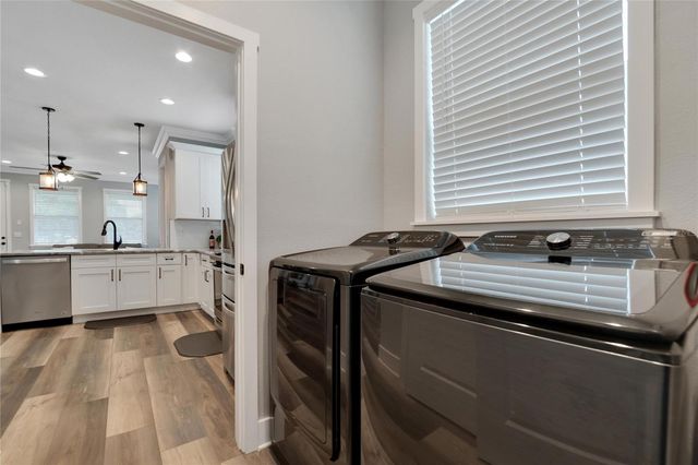 3002 E 38TH AVENUE, Tampa, FL 33610