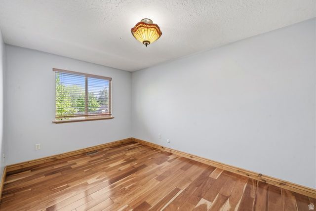 1639 W 4575 S, Roy, UT 84067