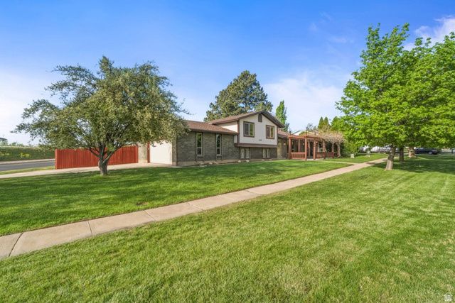 1639 W 4575 S, Roy, UT 84067