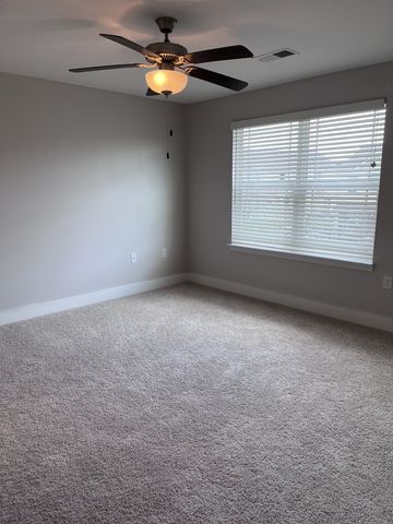 8011 Tuberose Ct, Spring Hill, TN 37174
