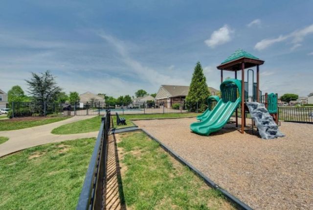 8011 Tuberose Ct, Spring Hill, TN 37174